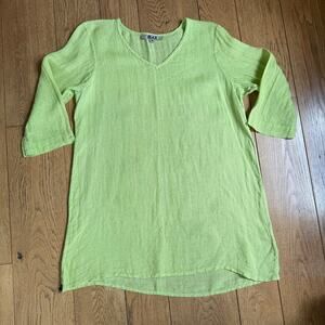 FLAX Chartreuse V Neck Linen Tunic SZ M Lagenlook Minimalist Classic Casual FLAW